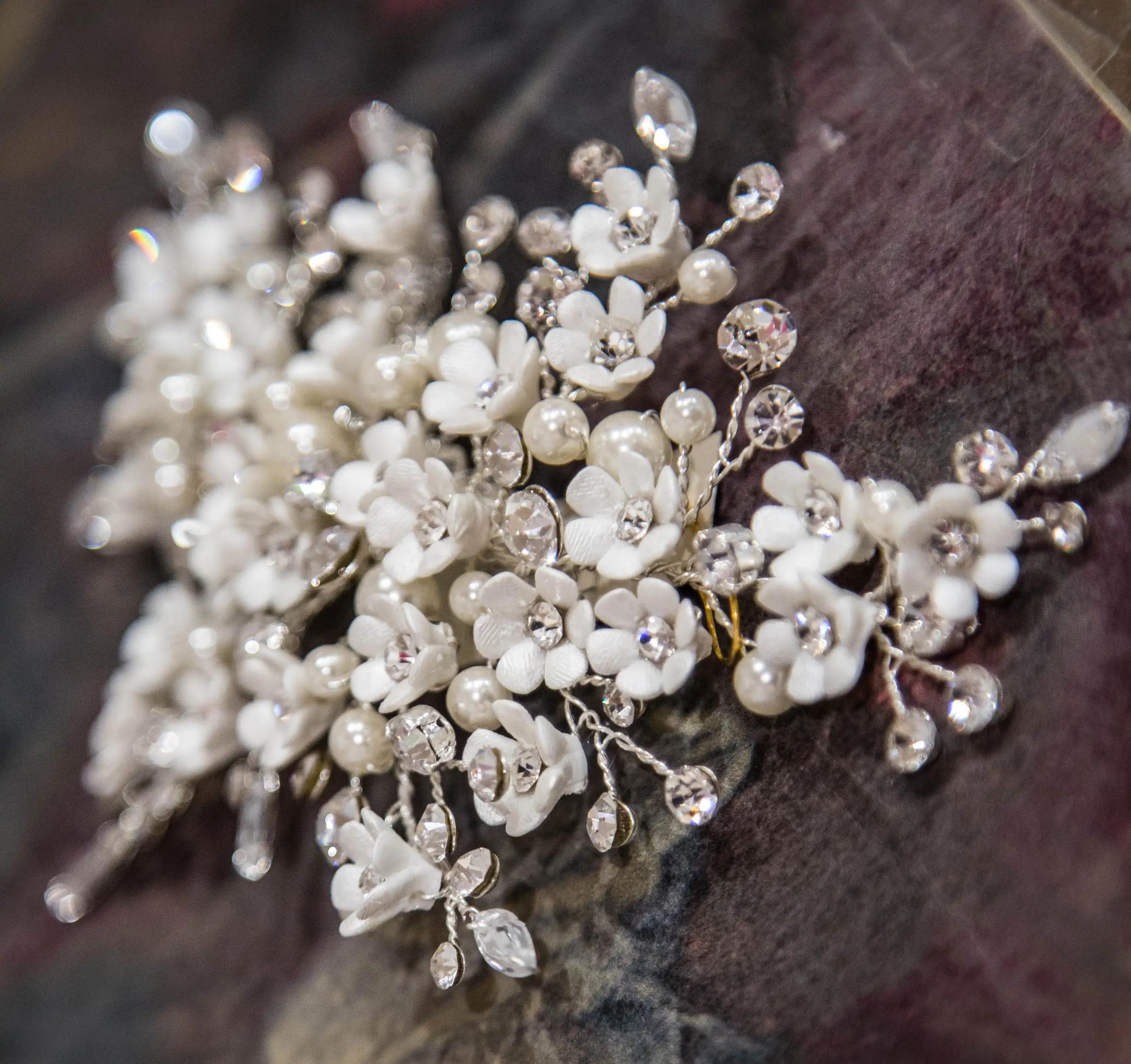 Gorgeous Bridal Accessories to Enhance Your Wedding Gown Image