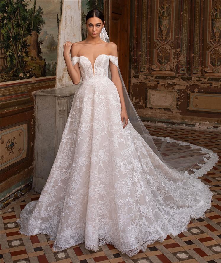 Pronovias off the 2024 shoulder wedding dress